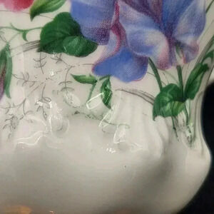 Royal Albert Friendship Series Sweet Pea Bone China Cup & Saucer Vintage Collect